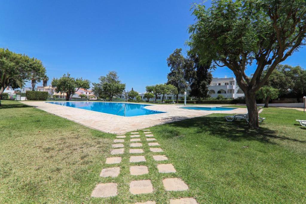 Apartamentos Ninho Das Gaivotas Albufeira Extérieur photo